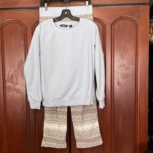 Lands’ End Two Piece Pajama Set Size Small